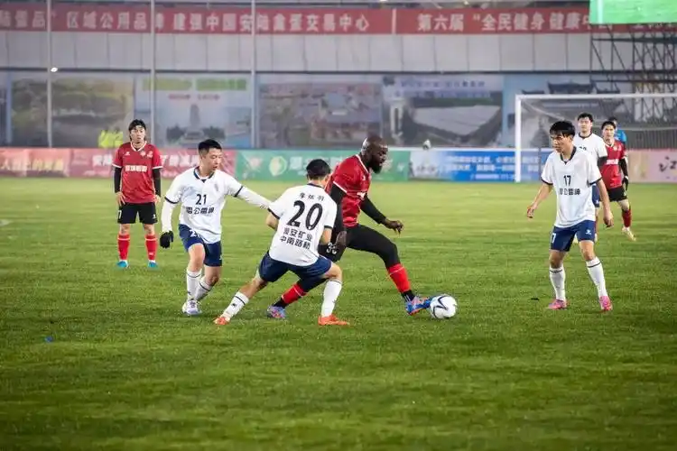 美洲杯：哥伦比亚 VS 巴西